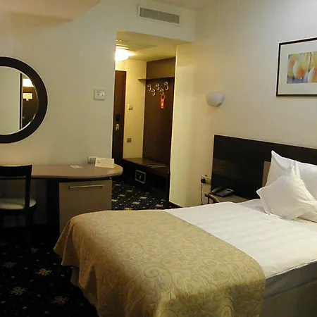 Ξενοδοχείο Berthelot 4*