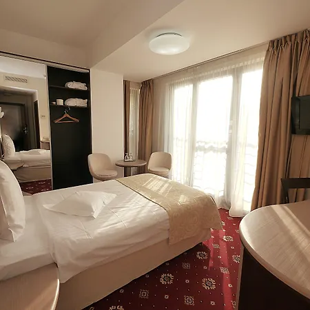 Berthelot Hotel
